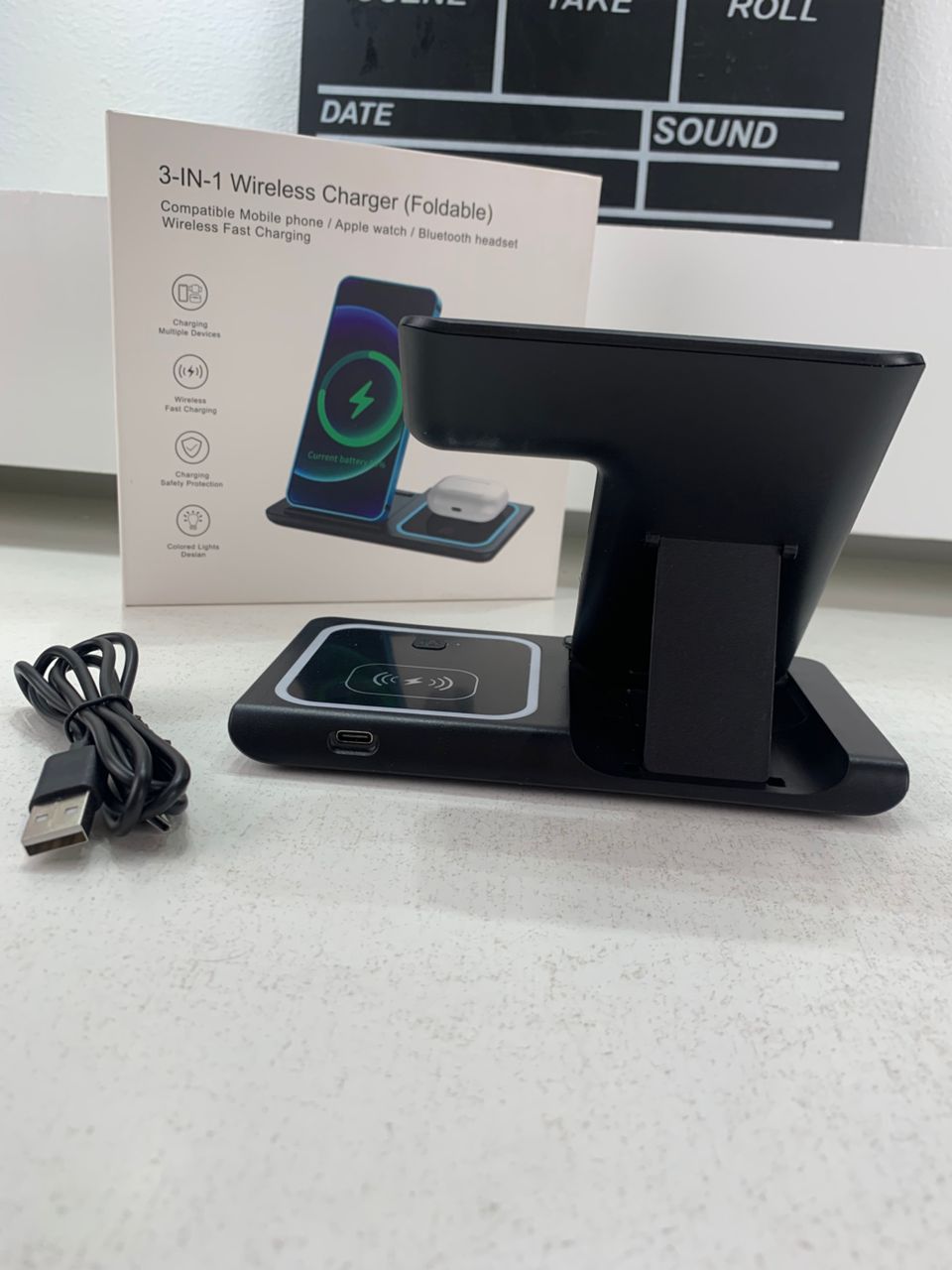 قاعدة شحن لاسلكية 3 في 1